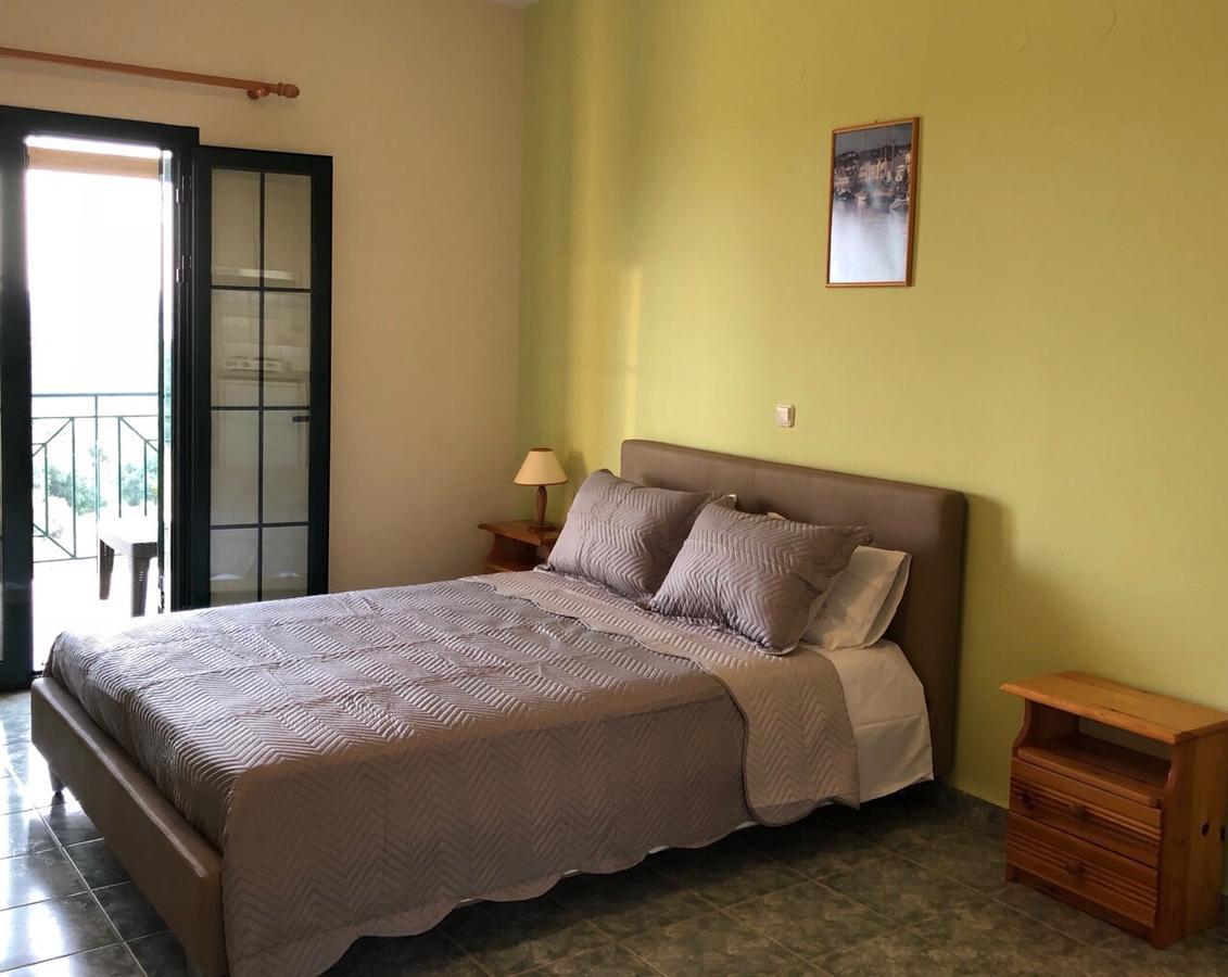 Galini Apartments Трапезаки Екстериор снимка