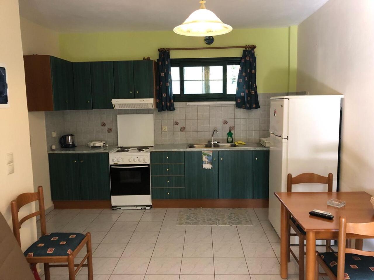 Galini Apartments Трапезаки Екстериор снимка